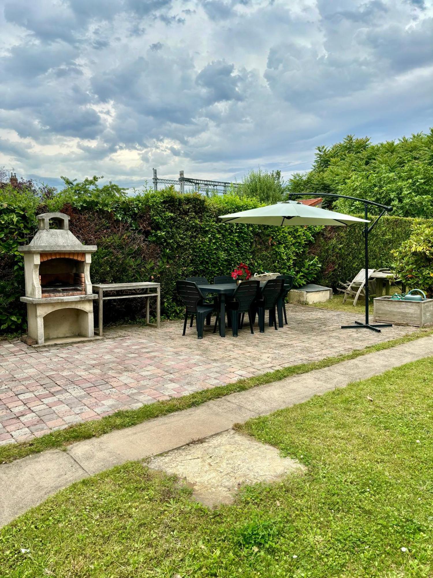Grande Maison : Pres De Paris/Orly Villeneuve-le-Roi Esterno foto